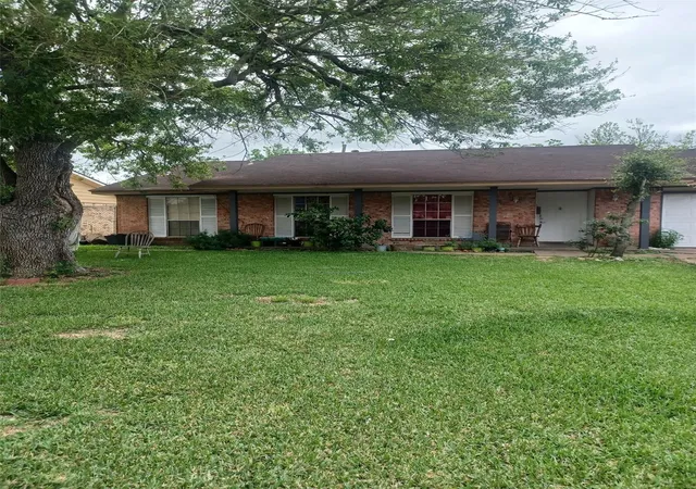Photo 1 of Single family home for sale at 5422 Botany Ln, Houston, TX 77048 | MLS# 36507351 | Listing updated on 2026-05-12