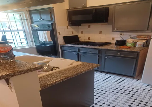Photo 4 of Single family home for sale at 5422 Botany Ln, Houston, TX 77048 | MLS# 36507351 | Listing updated on 2026-05-12