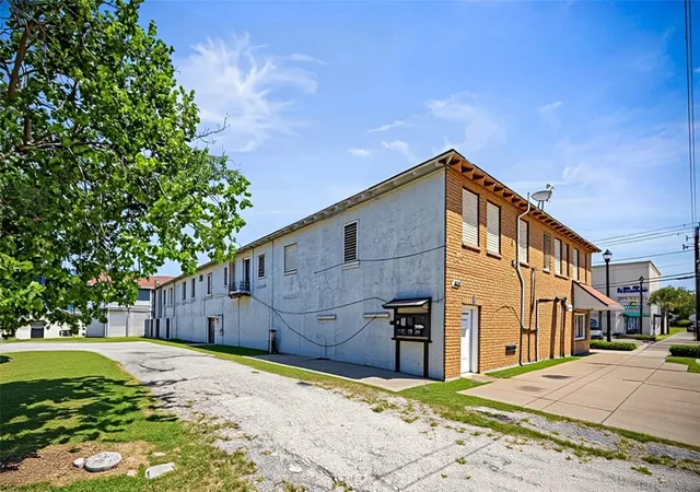 Photo 4 of Multi family home for sale at 1915 45th Street, Galveston, TX 77550 | MLS# 56008413 | Listing updated on 2026-07-22