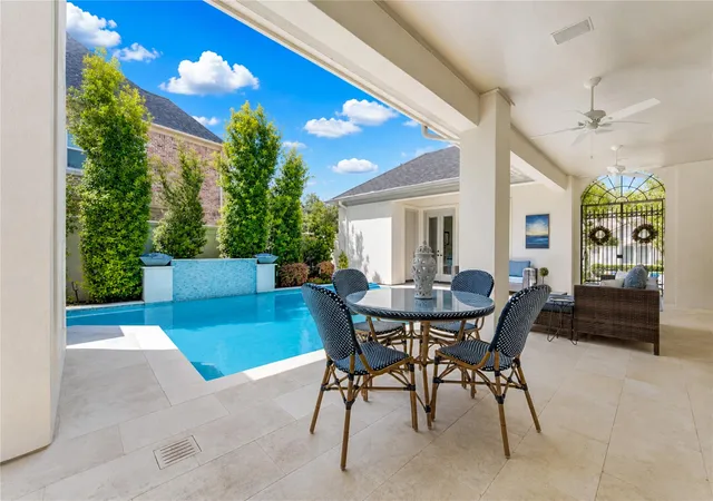 Photo 4 of Sale Pending at 726 Marywood Chase, Houston, TX 77079 | MLS# 82721629 | Listing updated on 2026-09-17