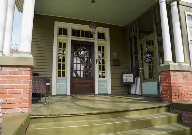 Photo 3 of Single family home for sale at 3016 Avenue O, Galveston, TX 77550 | MLS# 83368741 | Listing updated on 2026-04-11