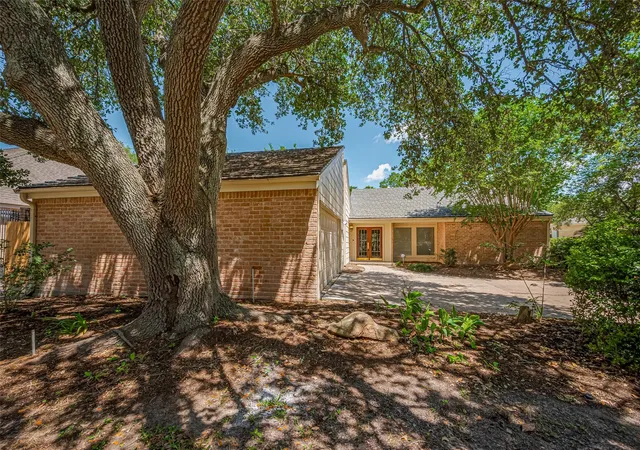 1st image of 11622 Cherryknoll Dr, Houston, TX 77077 | MLS# 18344820