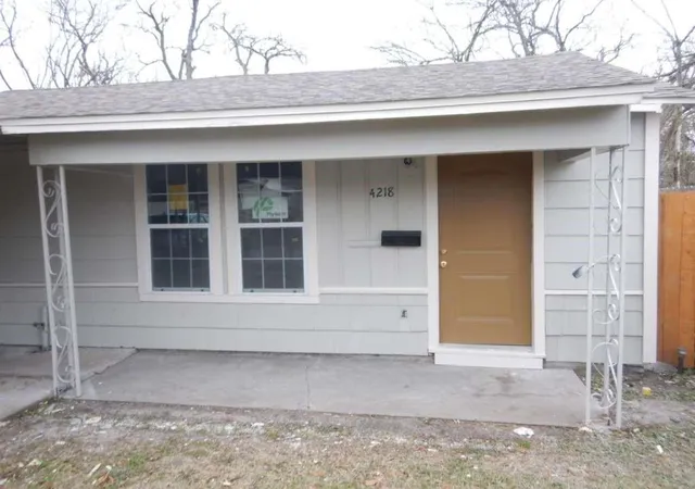 2nd image of 4218 Buck St, Houston, TX 77020 | MLS# 13904817