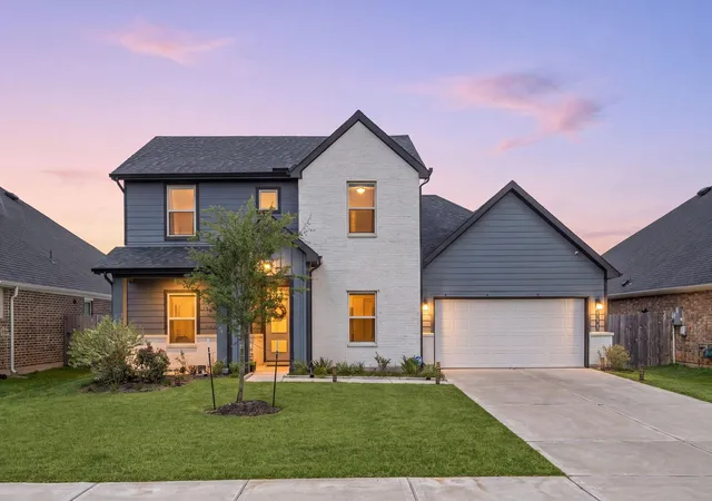 Photo 1 of Single family home for sale at 31318 Hexan Hts Ln, Fulshear, TX 77441 | MLS# 58281590 | Listing updated on 2026-07-18