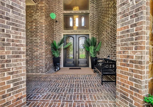 Photo 2 of Single family home for sale at 4706 Western Brk Dr, Spring, TX 77388 | MLS# 83684774 | Listing updated on 2026-09-21