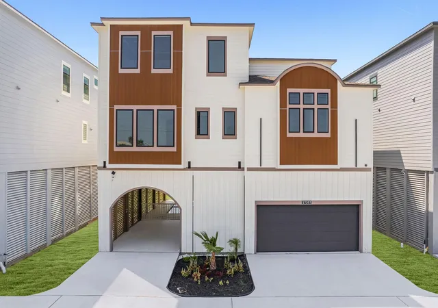 Photo 1 of Single family home for sale at 17207 Termini San Luis Pass Rd, Galveston, TX 77554 | MLS# 75461087 | Listing updated on 2026-09-19