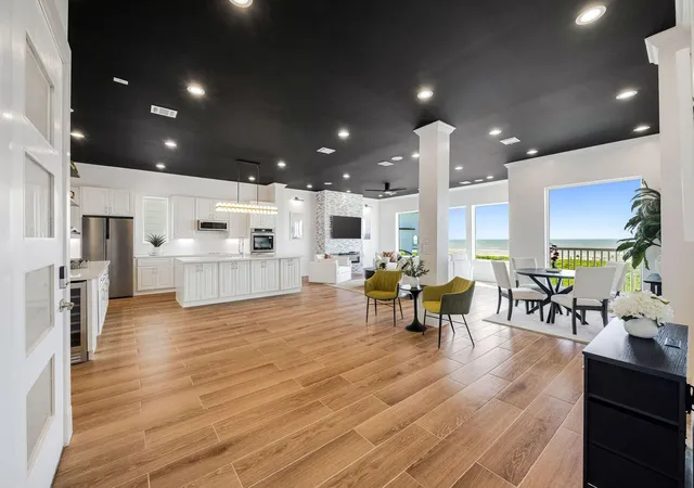 Photo 4 of Single family home for sale at 17207 Termini San Luis Pass Rd, Galveston, TX 77554 | MLS# 75461087 | Listing updated on 2026-09-19