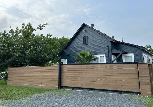 32nd image of 721 Lenox St, Houston, TX 77023 | MLS# 25207956