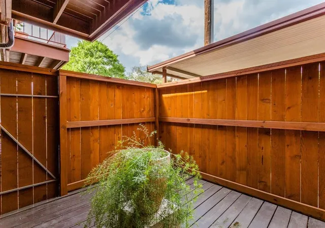 Photo 4 of Condo for sale at 3401 Timmons Ln #47, Houston, TX 77027 | MLS# 81517627 | Listing updated on 2026-09-16