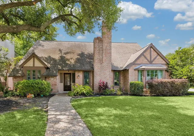 1st image of 1702 Beech Bend Dr, Houston, TX 77077 | MLS# 44301782