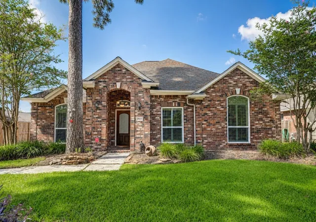 Photo 1 of Single family home for sale at 19227 Hikers Trl Dr, Humble, TX 77346 | MLS# 18367734 | Listing updated on 2026-09-19