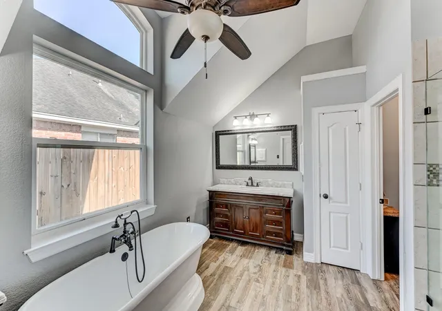 Photo 3 of Single family home for sale at 19227 Hikers Trl Dr, Humble, TX 77346 | MLS# 18367734 | Listing updated on 2026-09-19