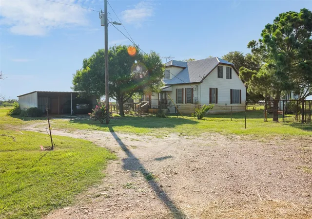 Homes for sale in Paige, TX | 1546 County Road 203, Paige, TX 78659 | MLS# 51232001