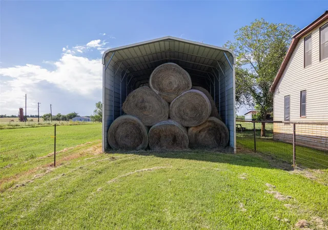 Homes for sale in Paige, TX | 1546 County Road 203, Paige, TX 78659 | MLS# 51232001