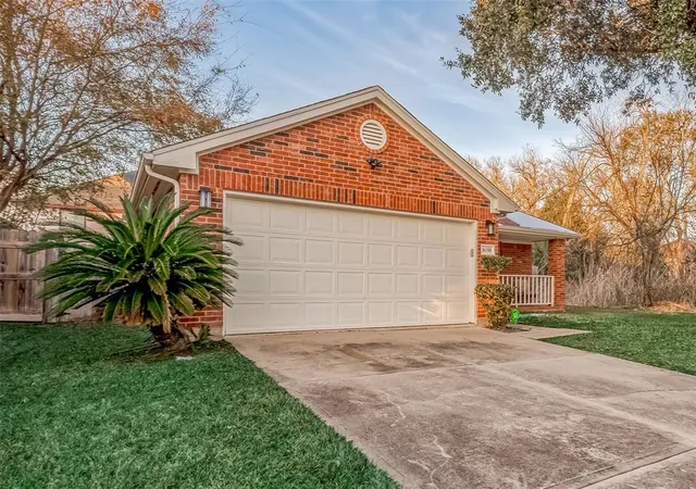 Photo 2 of Single family home for sale at 16310 Blossomwood Ln, Sugar Land, TX 77498 | MLS# 98458077 | Listing updated on 2026-07-09