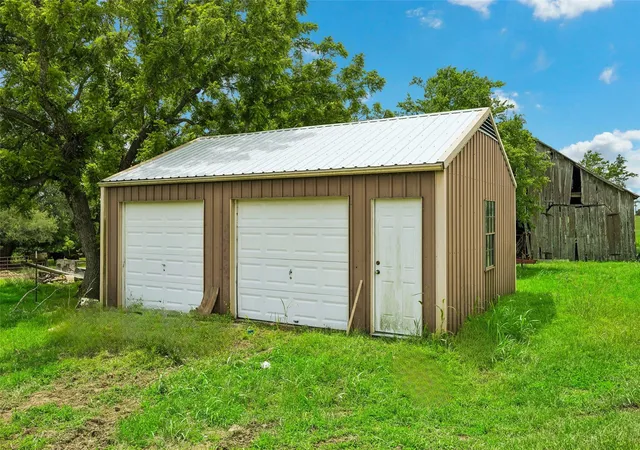 Homes for sale in Burton, TX | 4754 Wickel Rd, Burton, TX 77835 | MLS# 10095054