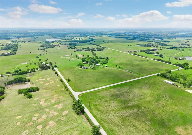 Homes for sale in Burton, TX | 4754 Wickel Rd, Burton, TX 77835 | MLS# 10095054