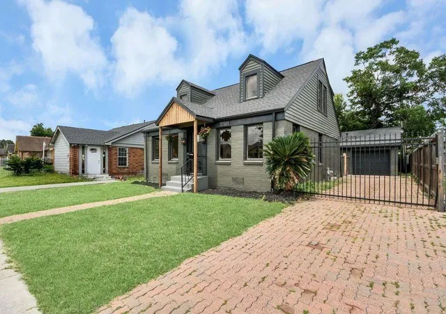 3rd image of 2518 Oakcliff St, Houston, TX 77023 | MLS# 31448232