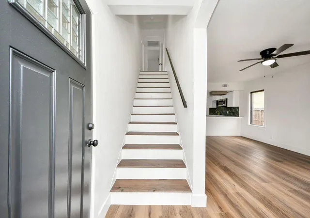 4th image of 2518 Oakcliff St, Houston, TX 77023 | MLS# 31448232