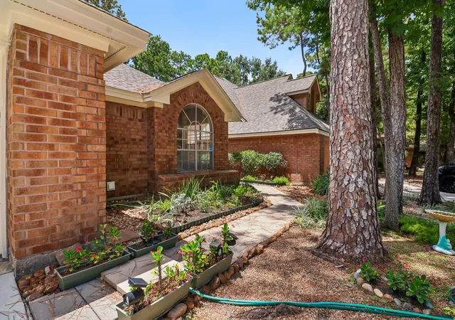 Photo 36 of Single family home for sale at 26 Cedar Chase Pl, Spring, TX 77381 | MLS# 79674093 | Listing updated on 2026-09-05