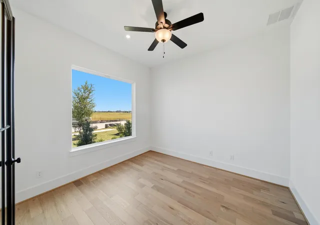4th image of 821 Stable Sands Wy, League City, TX 77573 | MLS# 19815758