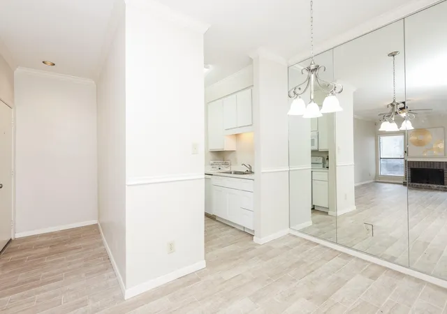 4th image of 10051 Westpark Dr #207, Houston, TX 77042 | MLS# 66333971