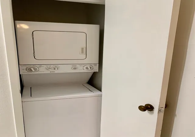 2nd image of 2025 Augusta Dr, Houston, TX 77057