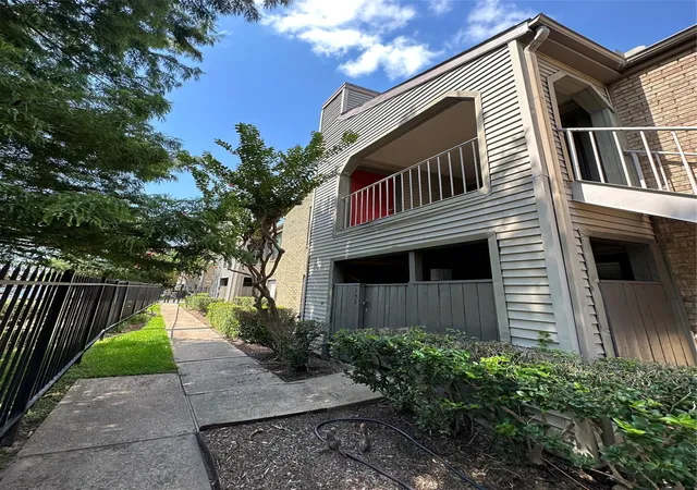 1st image of 2025 Augusta Dr #203, Houston, TX 77057 | MLS# 26076966