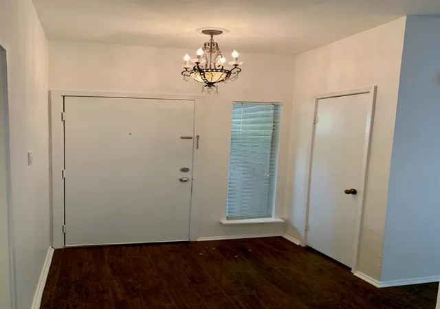 3rd image of 2025 Augusta Dr, Houston, TX 77057