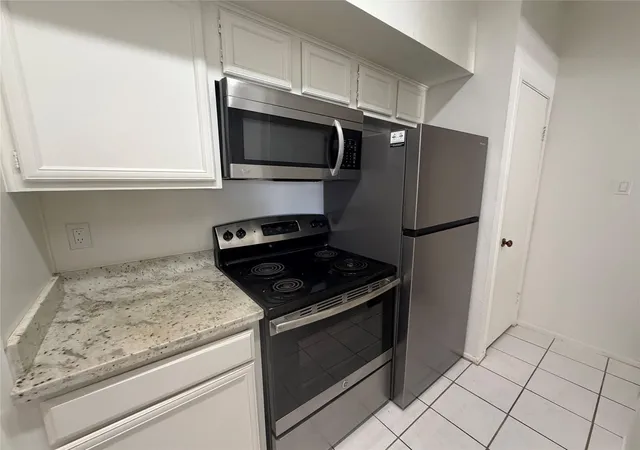 4th image of 2025 Augusta Dr, Houston, TX 77057