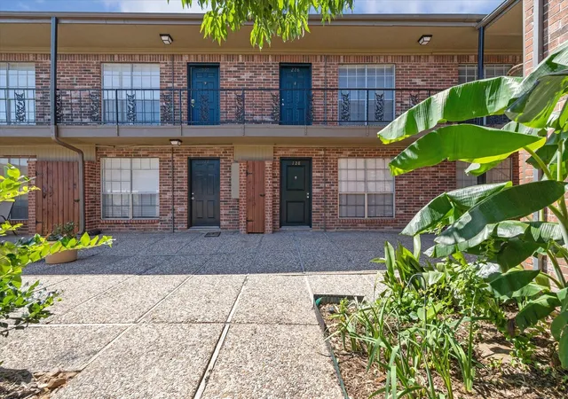 Homes for sale in Houston, TX | 11540 Chimney Rock Rd #128, Houston, TX 77035 | MLS# 16664902
