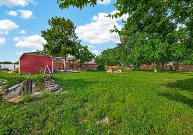 Photo 4 of Single family home for sale at 11029 Fm 1764, Santa Fe, TX 77510 | MLS# 72339752 | Listing updated on 2026-10-09