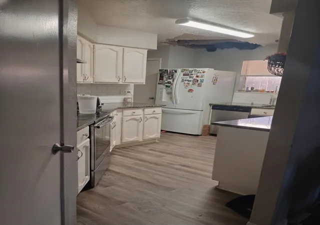 4th image of 6303 Coachgate Dr, Spring, TX 77373 | MLS# 15036294