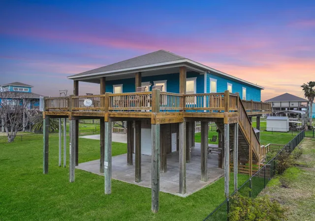 Photo 1 of Single family home for sale at 866 Wommack, Crystal Beach, TX 77650 | MLS# 72606007 | Listing updated on 2026-08-05