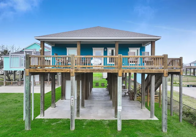 Photo 2 of Single family home for sale at 866 Wommack, Crystal Beach, TX 77650 | MLS# 72606007 | Listing updated on 2026-08-05