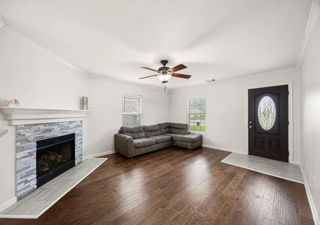 Photo 3 of Single family home for sale at 13910 Sac Ct, Cypress, TX 77429 | MLS# 44312641 | Listing updated on 2026-09-08