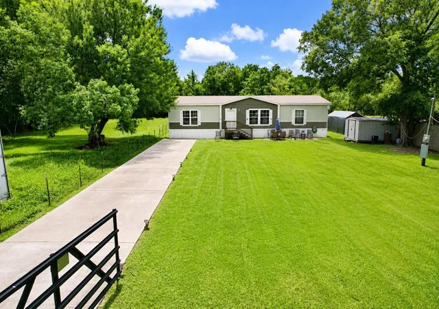 Homes for sale in Baytown, TX | 3114 E Jones Road Road #B, Baytown, TX 77521 | MLS# 29571467