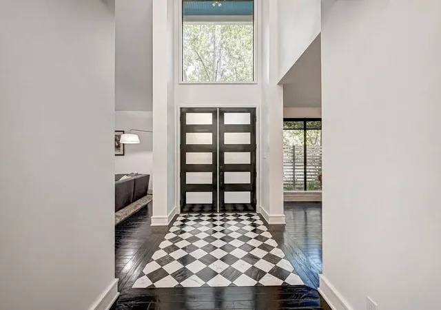 3rd image of 8931 Briar Forest Dr, Houston, TX 77024 | MLS# 56973192