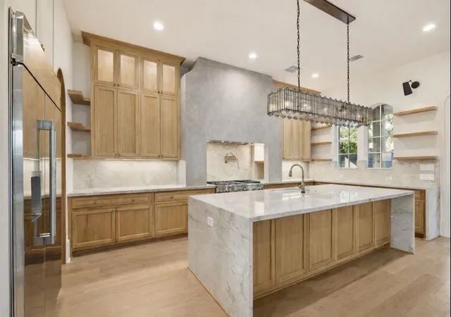 4th image of 1519 Candlelight Ln, Houston, TX 77018 | MLS# 22432738