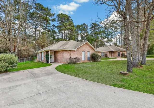 1st image of 206 Graham Rd, Huntsville, TX 77340 | MLS# 14038798