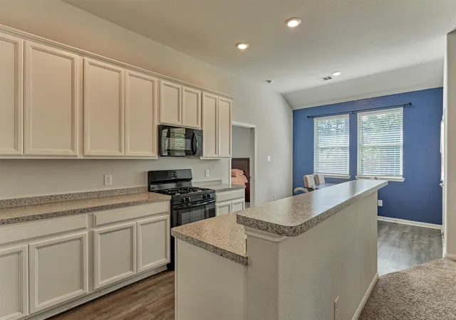 2nd image of 12139 La Salle River Rd, Conroe, TX 77304 | MLS# 72129303