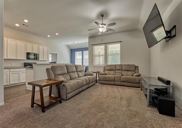 3rd image of 12139 La Salle River Rd, Conroe, TX 77304 | MLS# 72129303