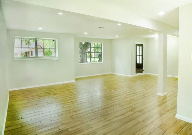 Photo 2 of Single family home for sale at 9515 Highmeadow Dr, Houston, TX 77063 | MLS# 97123865 | Listing updated on 2026-10-08