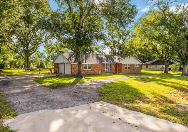 3rd image of 16011 Hwy 36, Needville, TX 77461 | MLS# 65224691