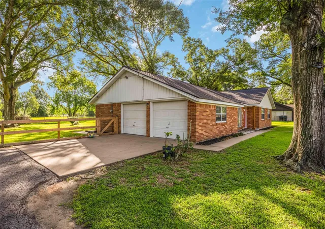 4th image of 16011 Hwy 36, Needville, TX 77461 | MLS# 65224691