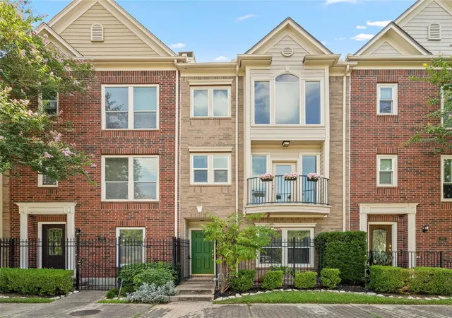 Photo 1 of Sale Pending at 1416 Cook St, Houston, TX 77006 | MLS# 69416192 | Listing updated on 2026-09-02