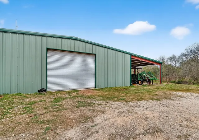 3rd image of 8525 Spell Rd, Needville, TX 77461 | MLS# 26605515