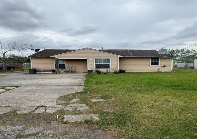 Photo 1 of Single family home for sale at 13013 Breezeway St, Houston, TX 77037 | MLS# 32397314 | Listing updated on 2026-08-16