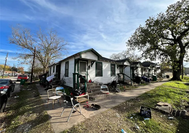 Photo 2 of Multi family home for sale at 2601 Lucinda St, Houston, TX 77004 | MLS# 51356545 | Listing updated on 2026-07-14