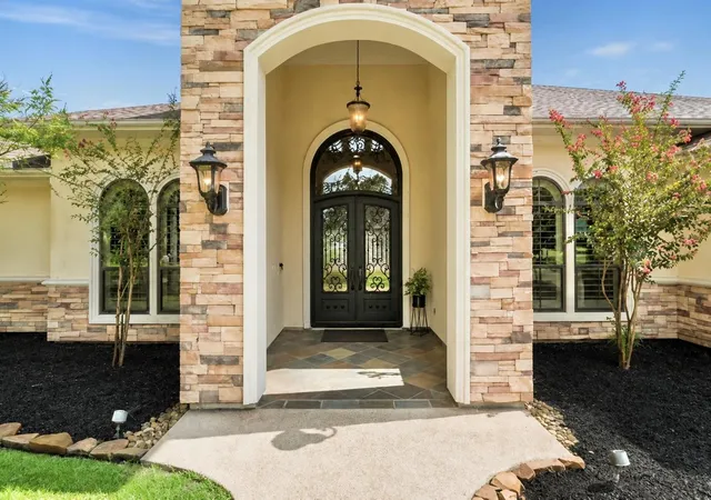 Photo 3 of Single family home for sale at 13411 Hilton Head Dr, Montgomery, TX 77356 | MLS# 53915713 | Listing updated on 2026-09-13